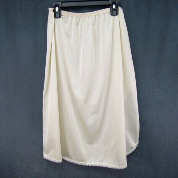 Vanity Fair Vintage Ivory Lace Trim Half Slip Side Slit Size L Nylon 24 Inch - Picture 1 of 7